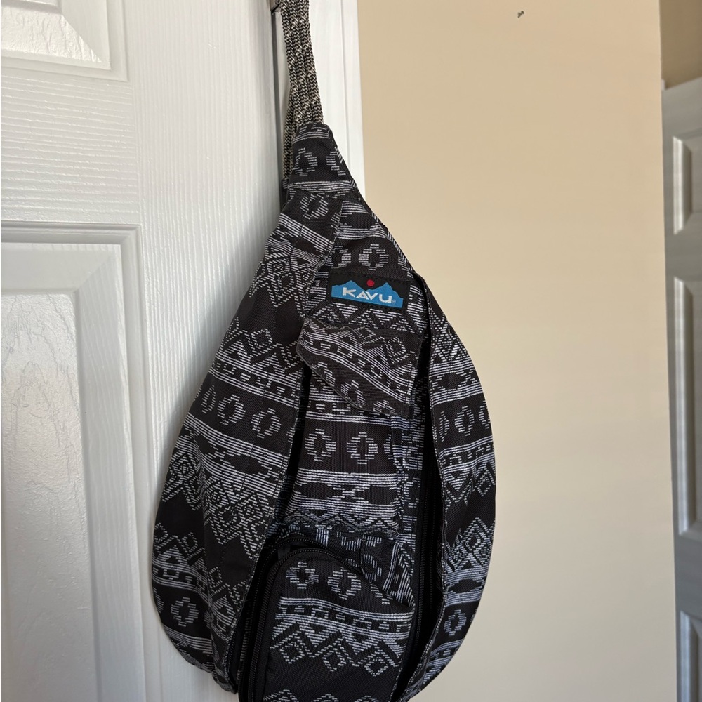 Kavu Patterned Black and Gray Belt Bag